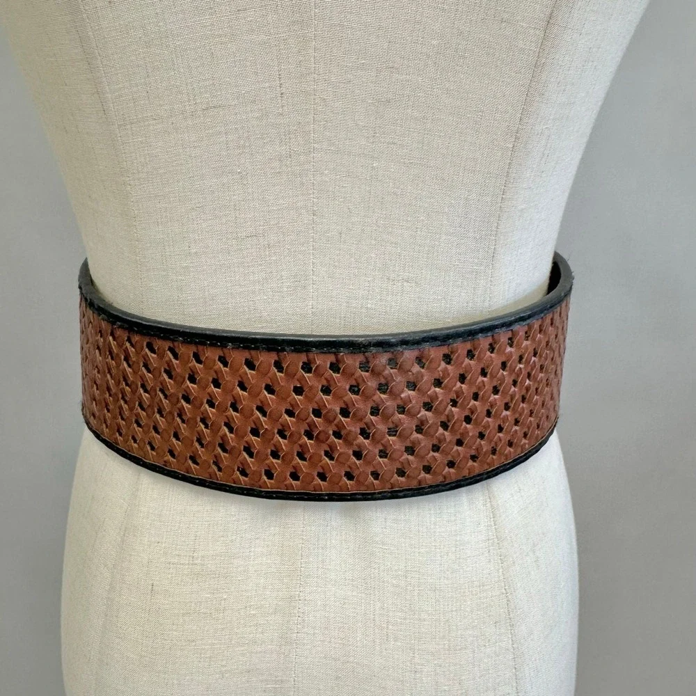 Unkown brown leather